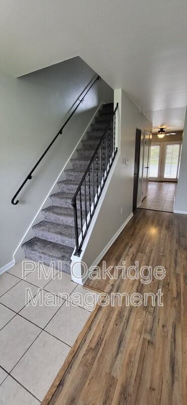 460 Heather St - Photo 3 of 13