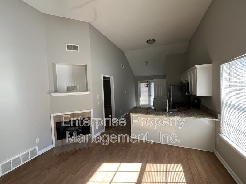 2722 Virginia Woods Pl - Photo 5 of 17