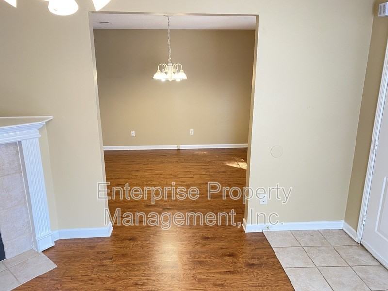 7162 Charlton Way - Photo 6 of 32