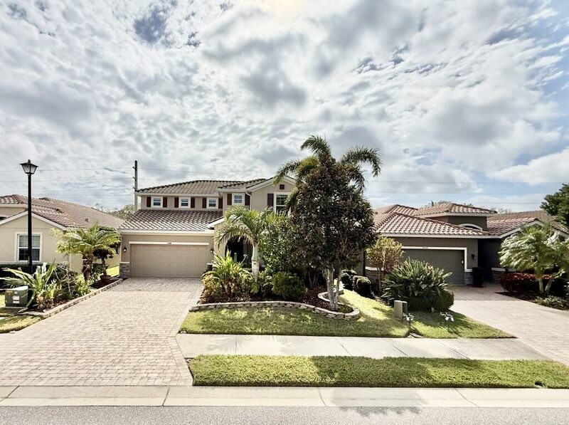 2948 Oriole Dr - Photo 2 of 50