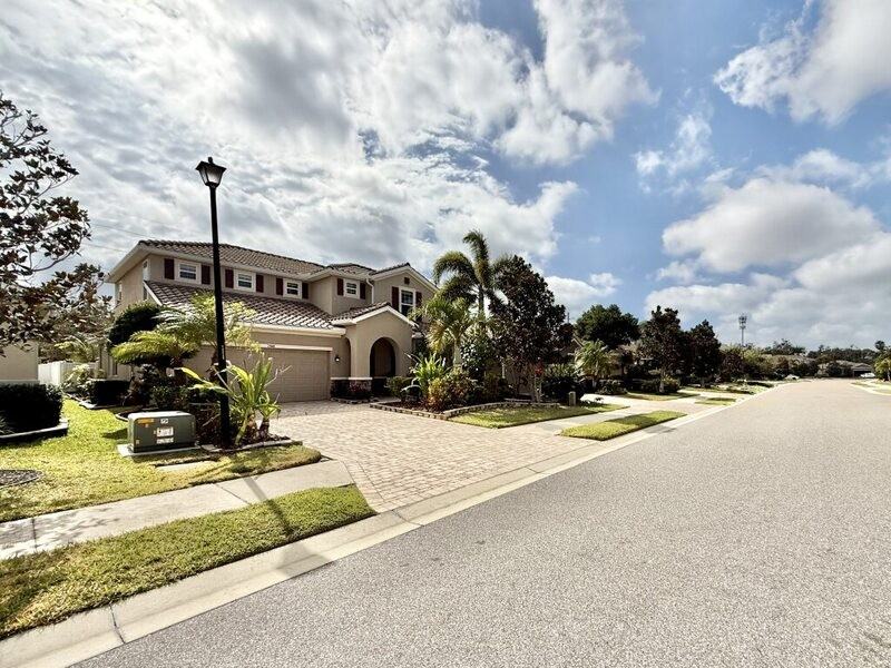 2948 Oriole Dr - Photo 3 of 50