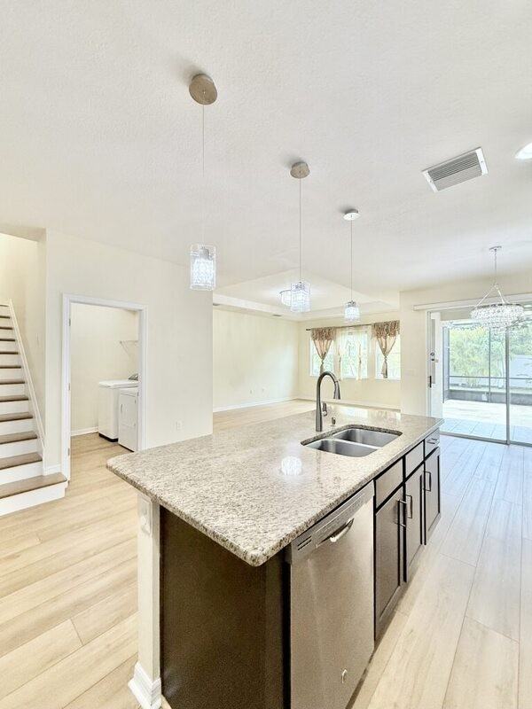 2948 Oriole Dr - Photo 7 of 50