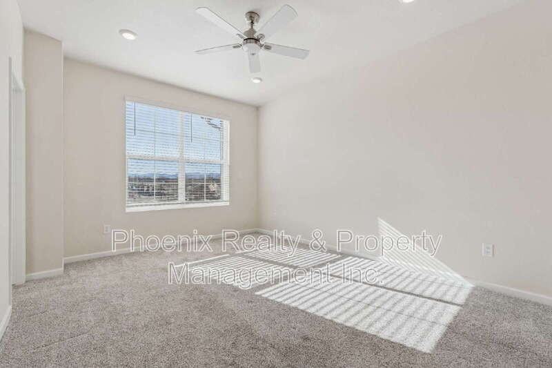 192 Ambrose St - Photo 7 of 17