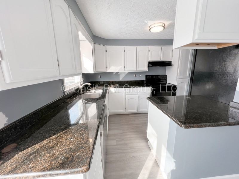 3693 Potomac St - Photo 6 of 21