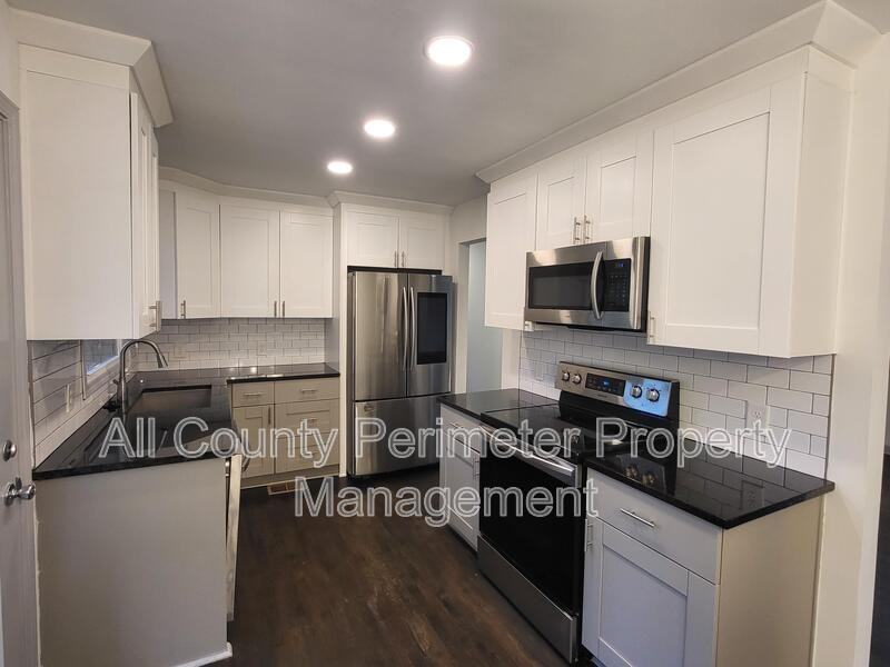 3068 Anthony Dr - Photo 4 of 18