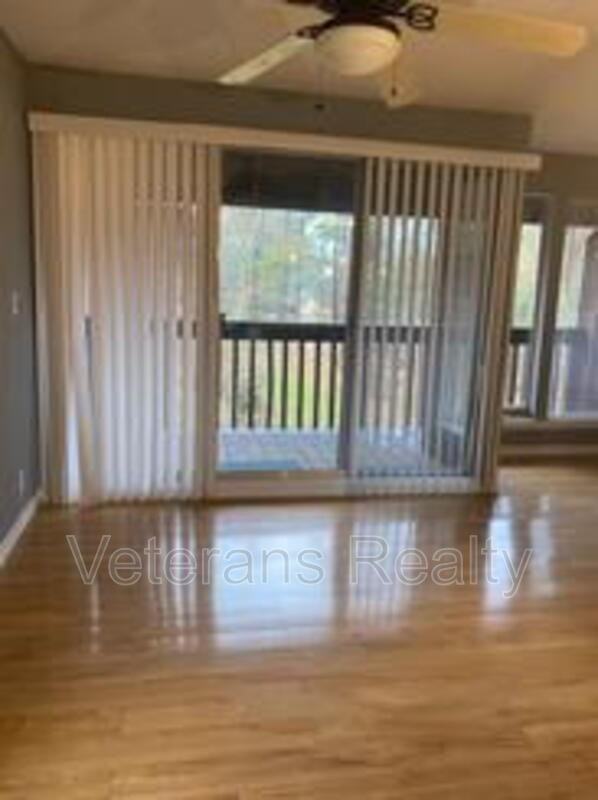 210 Lanai Vlg - Photo 5 of 16