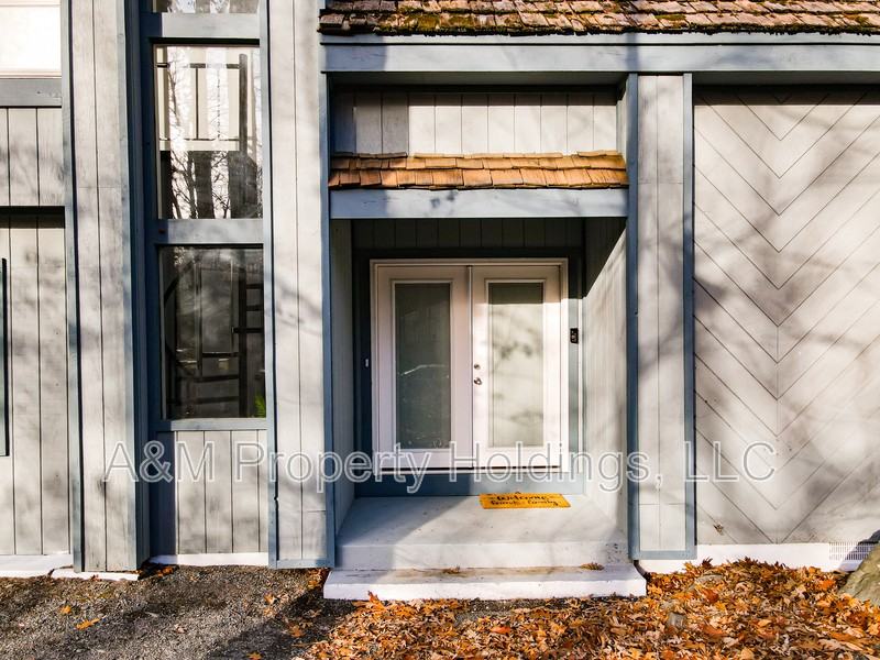 3120 Greenbriar Dr - Photo 2 of 35