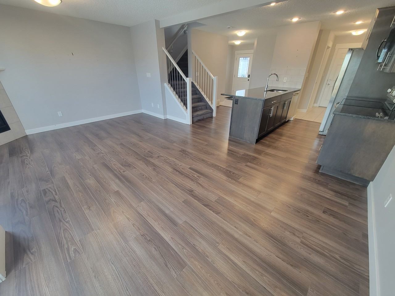 5404 14 Ave Sw - Photo 3 of 31