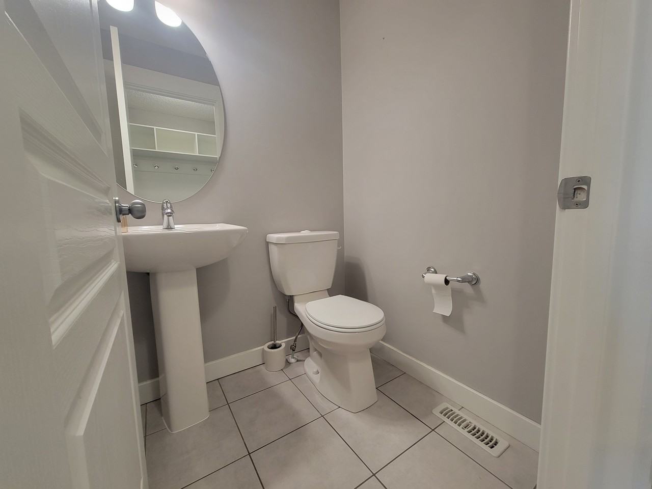 5404 14 Ave Sw - Photo 4 of 31