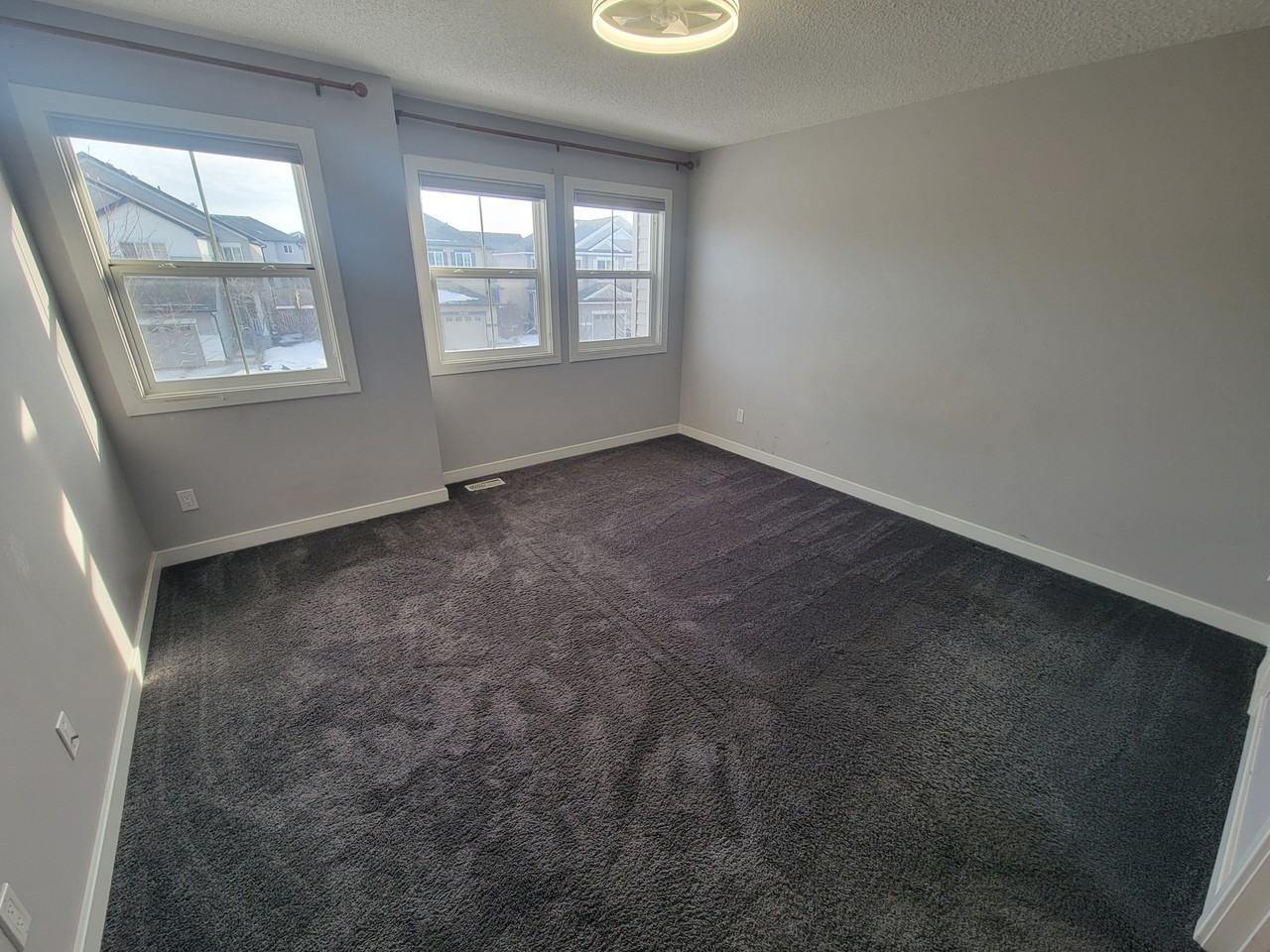 5404 14 Ave Sw - Photo 5 of 31