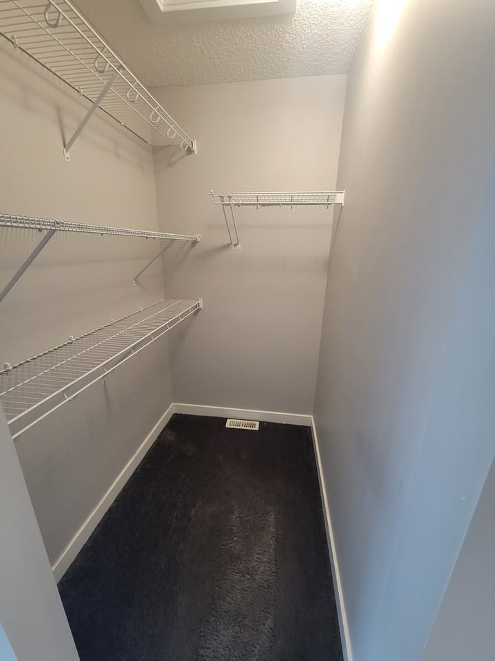 5404 14 Ave Sw - Photo 7 of 31