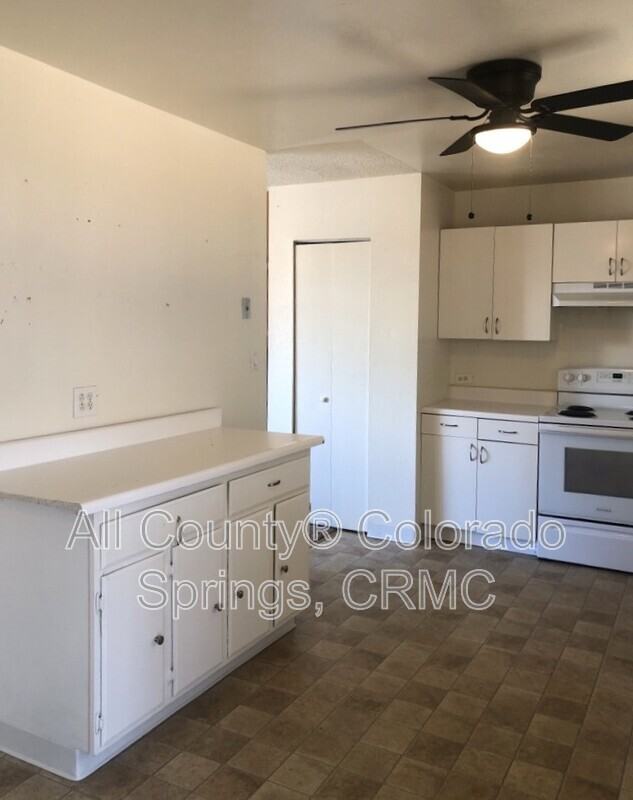 1910 Monterey Rd - Photo 6 of 8