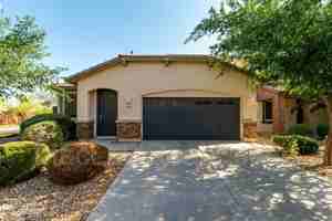 featured image of 2981 E Nighthawk Way