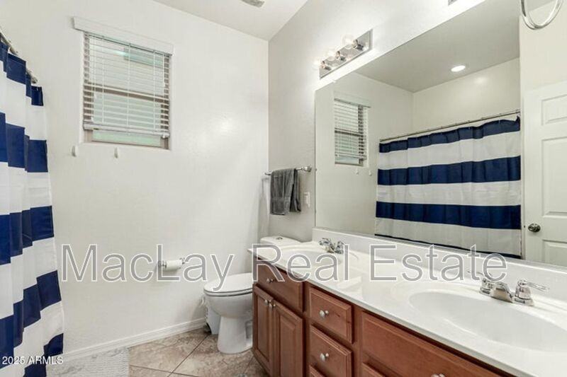 2981 E Nighthawk Way - Photo 4 of 33