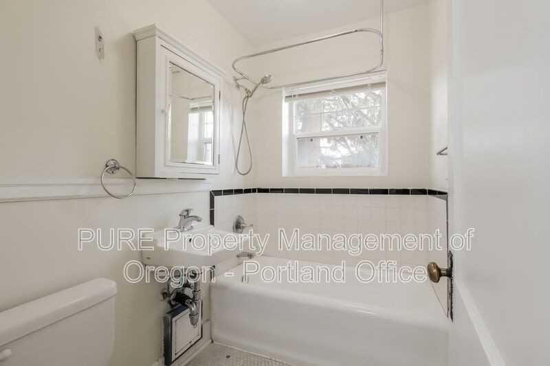 20 Nw 16th Ave #104 - Photo 7 of 11