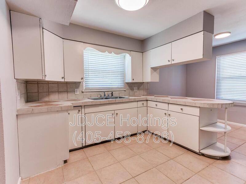 513 E Northrup Dr - Photo 6 of 23