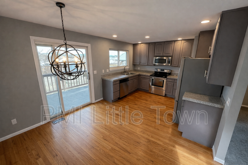 8975 S Coyote St - Photo 5 of 22