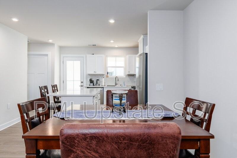 413 Camarillo Ln - Photo 6 of 19