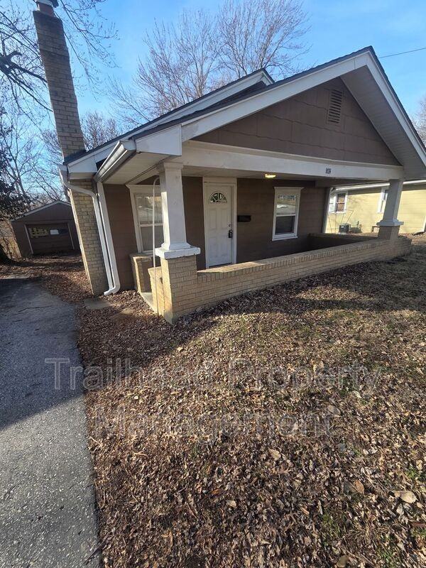 1502 S Pleasant St - Photo 2 of 18