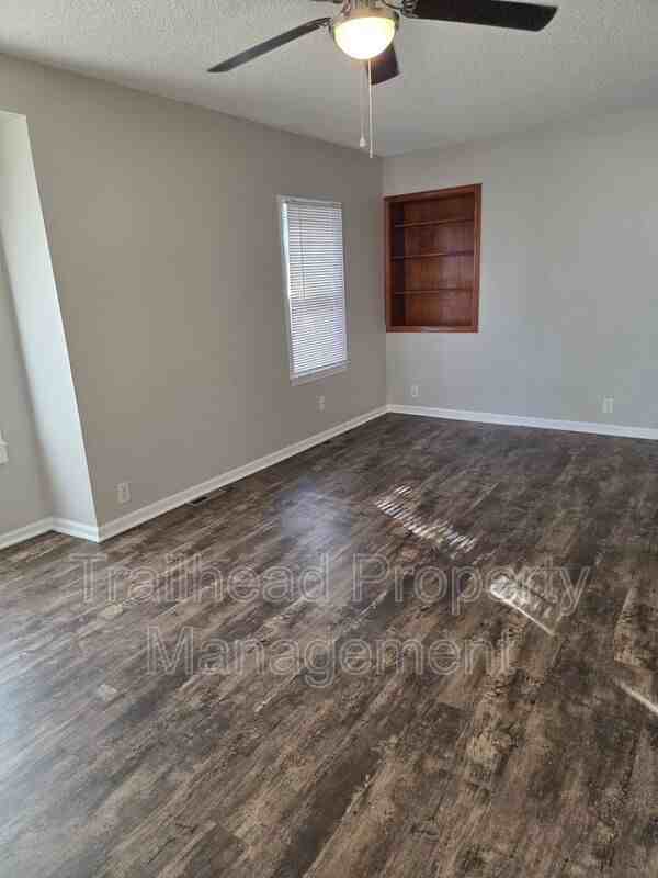 1502 S Pleasant St - Photo 5 of 18