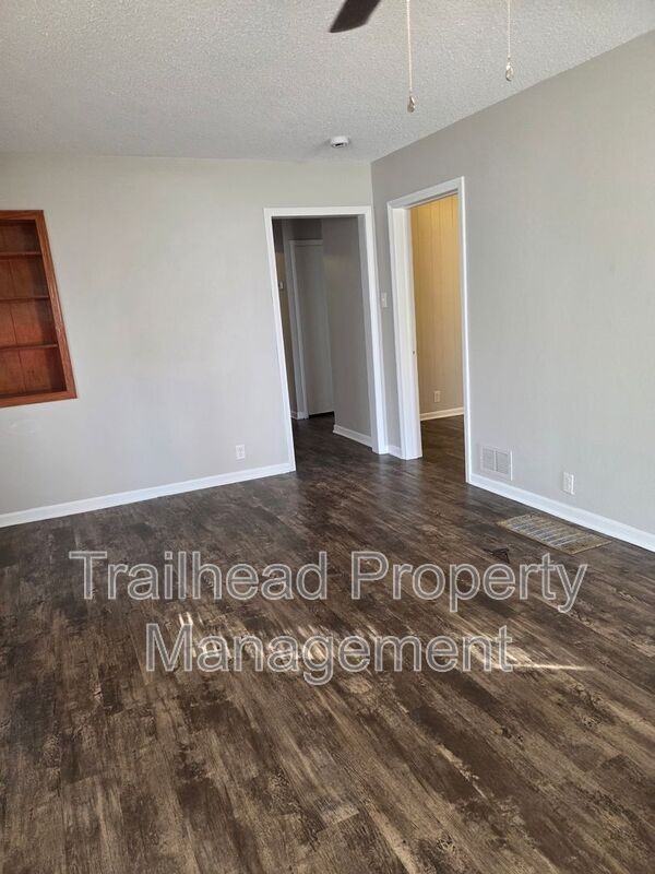 1502 S Pleasant St - Photo 6 of 18