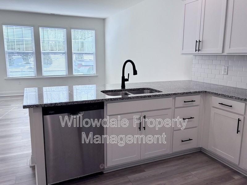 456 La Maison Ave - Photo 7 of 26