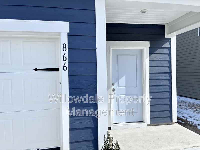 866 Mckenzie Park Ter - Photo 3 of 29