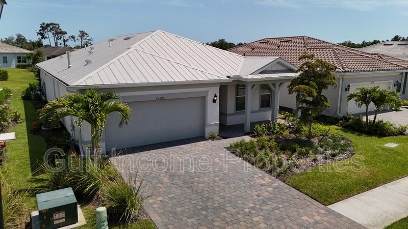 25569 Emerald Bend Cir - Photo 2 of 42