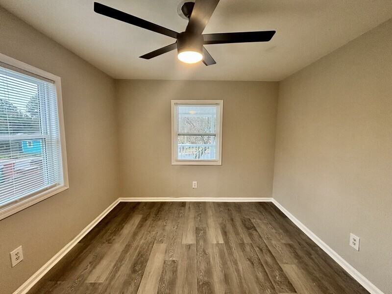 6161 Susan Ln - Photo 4 of 15