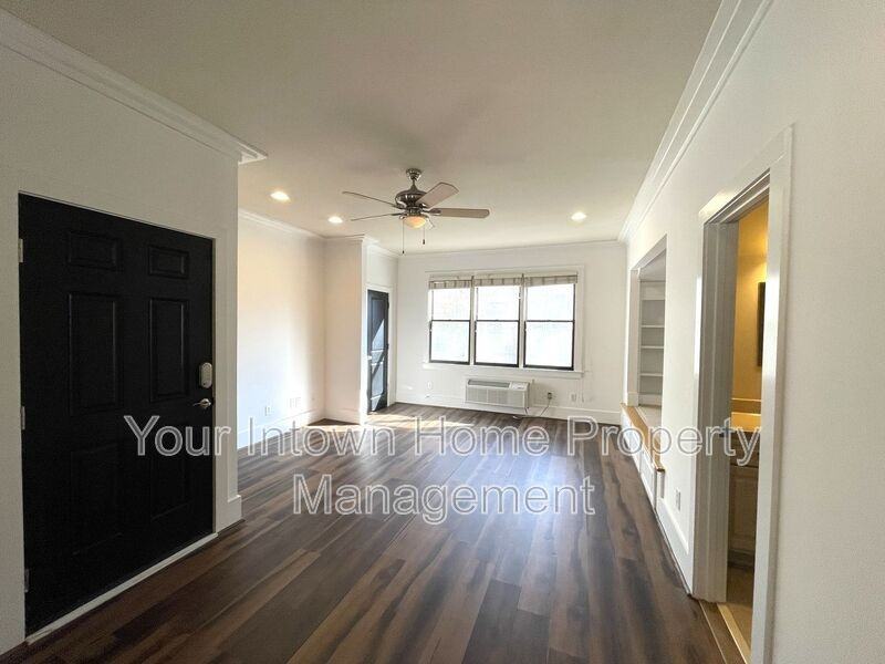 1867 Gordon Mnr Ne #B - Photo 5 of 14