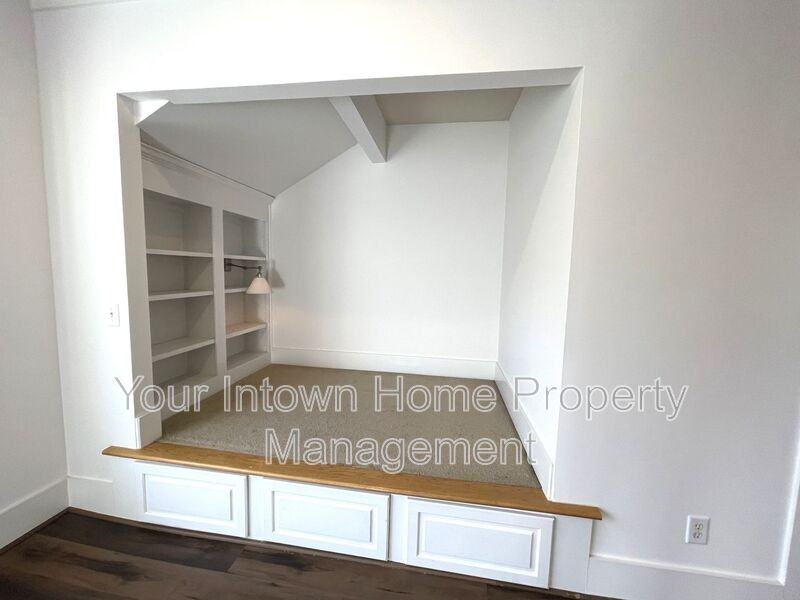 1867 Gordon Mnr Ne #B - Photo 7 of 14