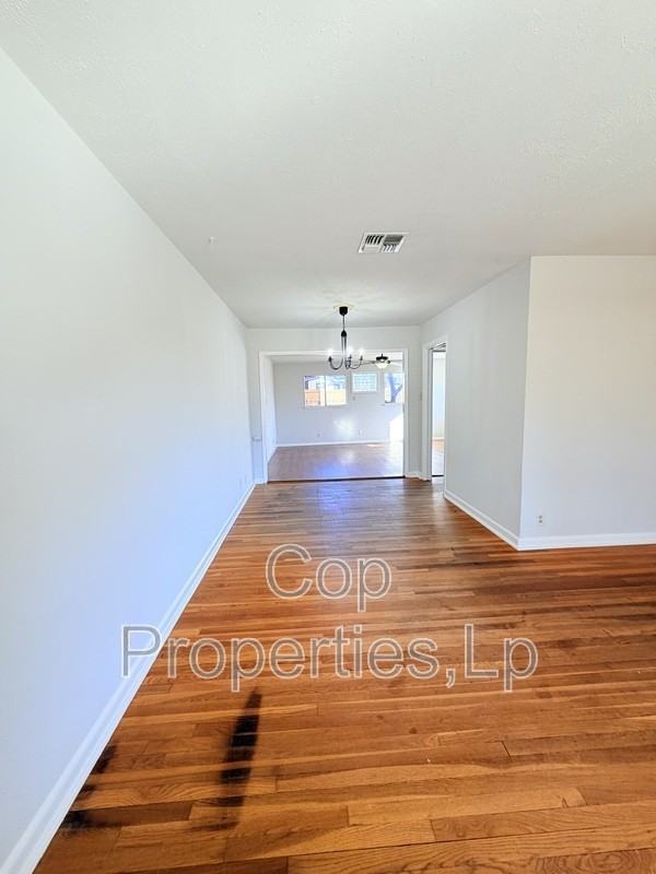 339 Waxwood Ln - Photo 6 of 21