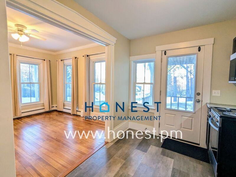 18 Warren St #1 - Photo 3 of 27