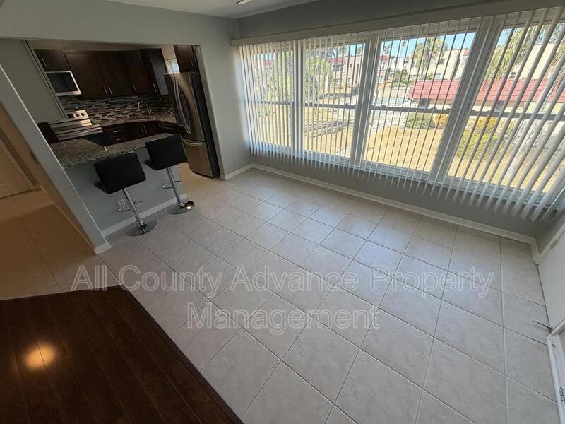 218 Dogwood Cir - Photo 3 of 13