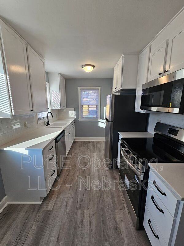 4602 N 47th St - Photo 5 of 31