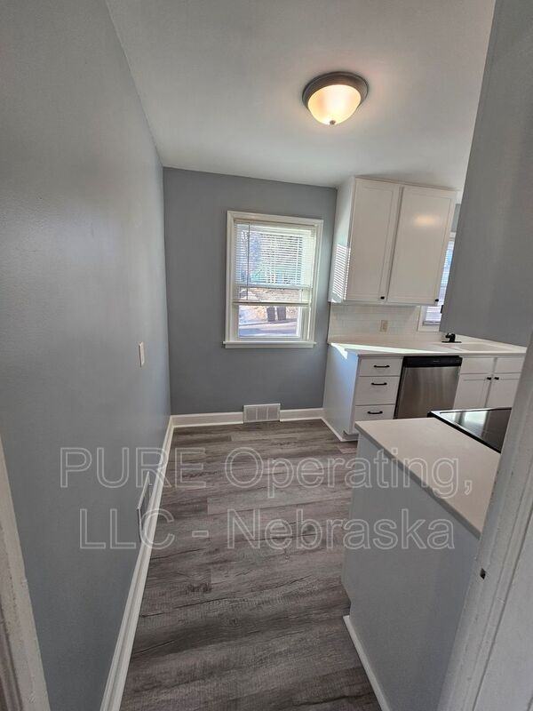 4602 N 47th St - Photo 7 of 31