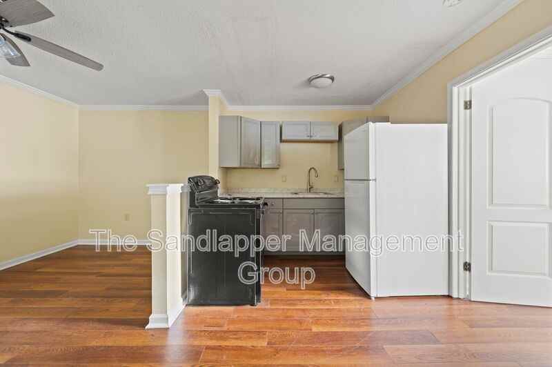 4133 Saint Johns Ave - Photo 6 of 10