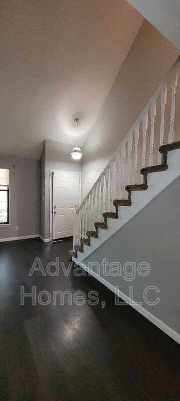 304 W 132nd St - Photo 3 of 45