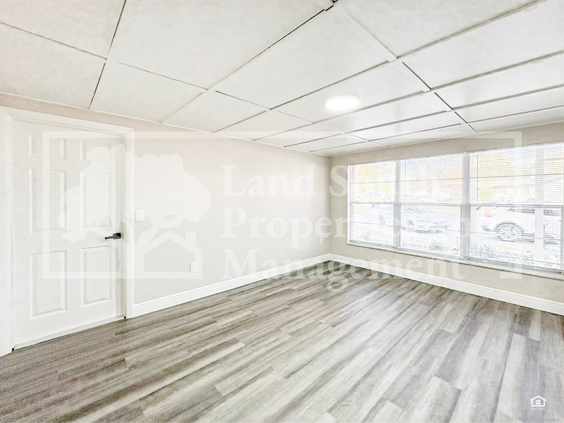 1631 Monterey Ln - Photo 7 of 42