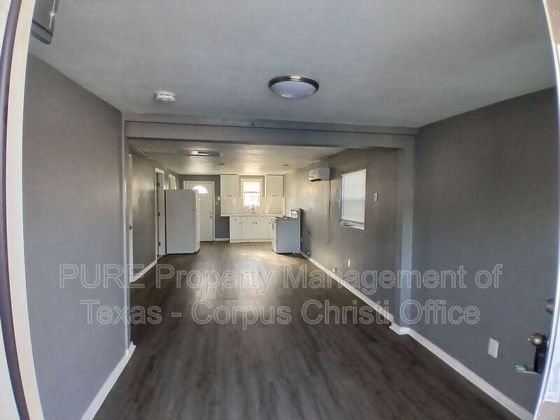 809 12th St #2 - Photo 3 of 12