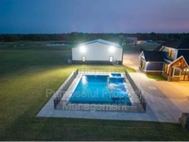 115 Weaver Ct - Photo 6 of 47