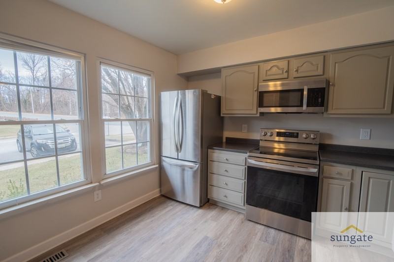 5 Grandee Ct - Photo 4 of 33