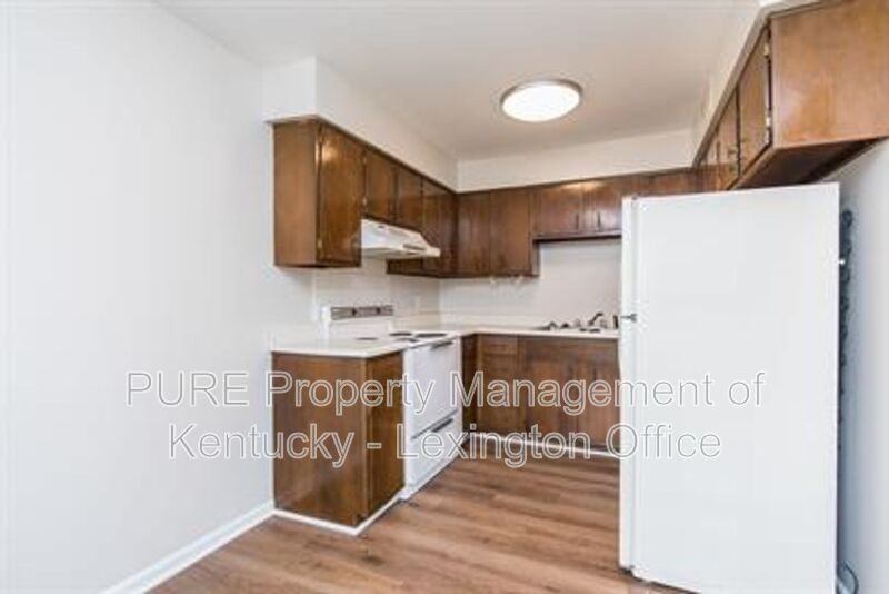 459 Sycamore Ct #19 - Photo 4 of 17