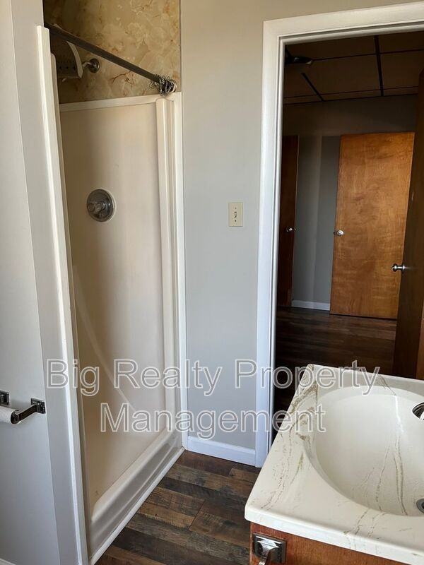 101 N Centre Ave #7 - Photo 5 of 12