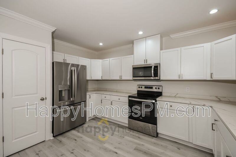 2741 Ranger Dr - Photo 5 of 17