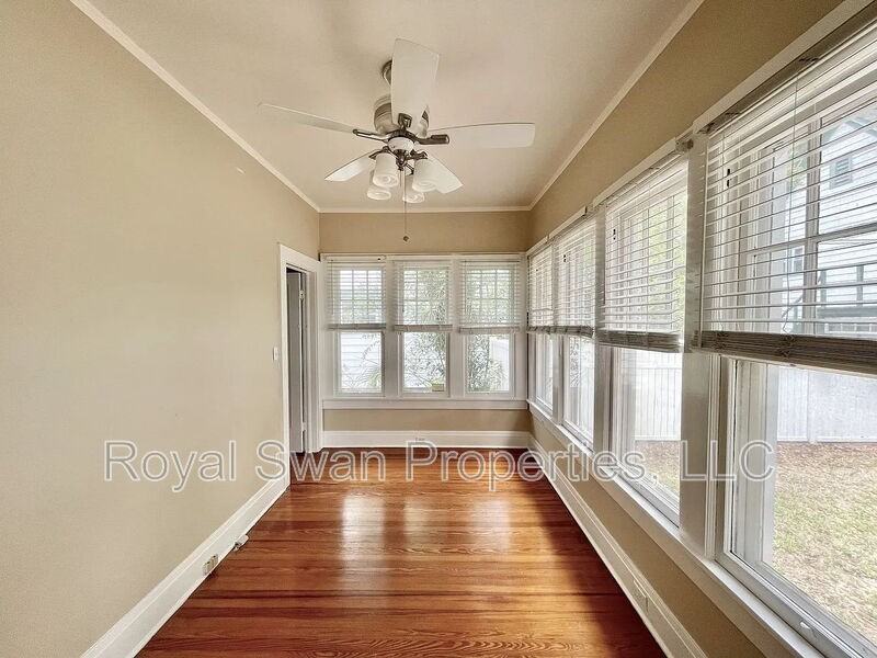 815 Cumberland St - Photo 3 of 19