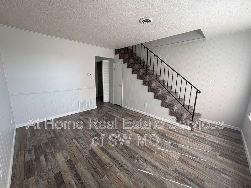 3333 E Linwood St - Photo 2 of 11