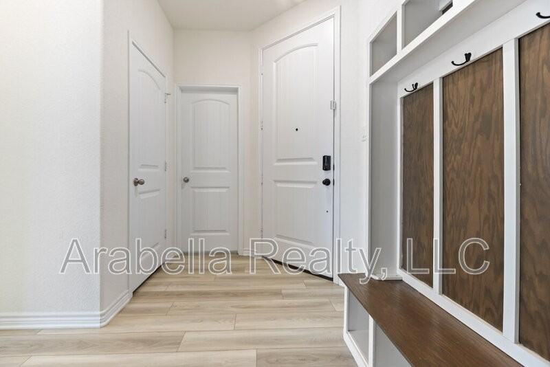 11766 Black Rose - Photo 3 of 35