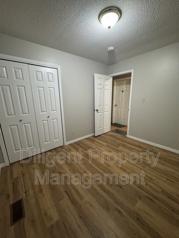 641 Fortye Dr - Photo 4 of 11