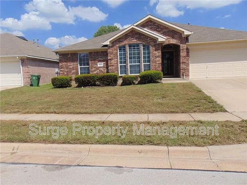 5801 Homestead Ct - Photo 2 of 40